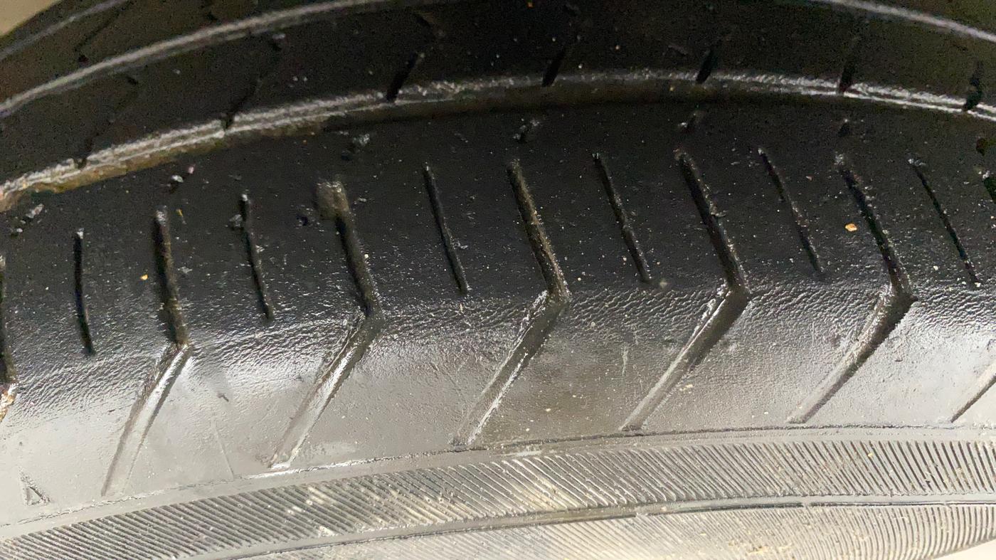 2024 Maruti Celerio ZXI PLUS AGS, Petrol, Automatic, 22,153 km, Left Front Tyre Tread