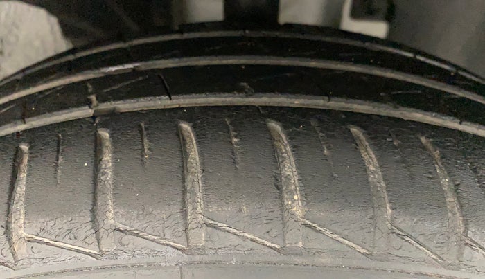 2019 Renault Kwid CLIMBER 1.0 (O), Petrol, Manual, 55,609 km, Right Front Tyre Tread