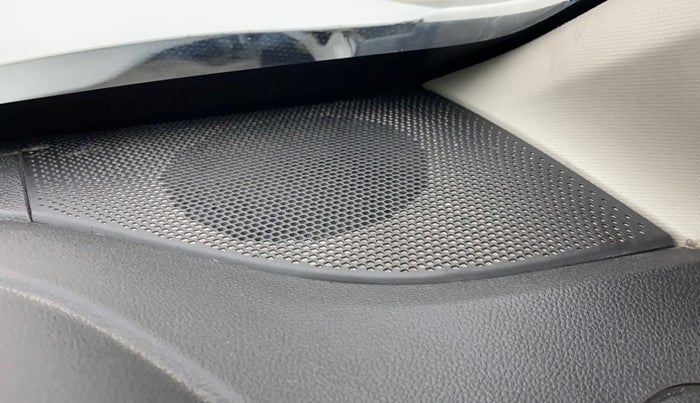 2019 Renault Kwid CLIMBER 1.0 (O), Petrol, Manual, 55,609 km, Infotainment system - Front speakers missing / not working