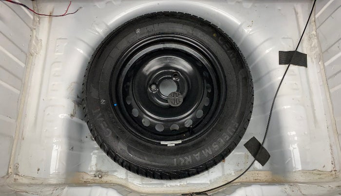 2019 Renault Kwid CLIMBER 1.0 (O), Petrol, Manual, 55,609 km, Dicky (Boot door) - Tool missing