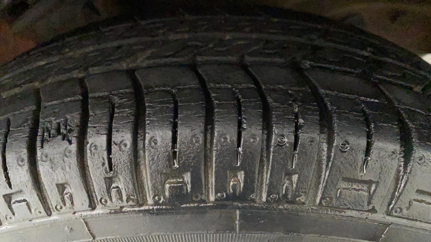 2015 Maruti Alto 800 LXI CNG, CNG, Manual, 31,729 km, Left Front Tyre Tread