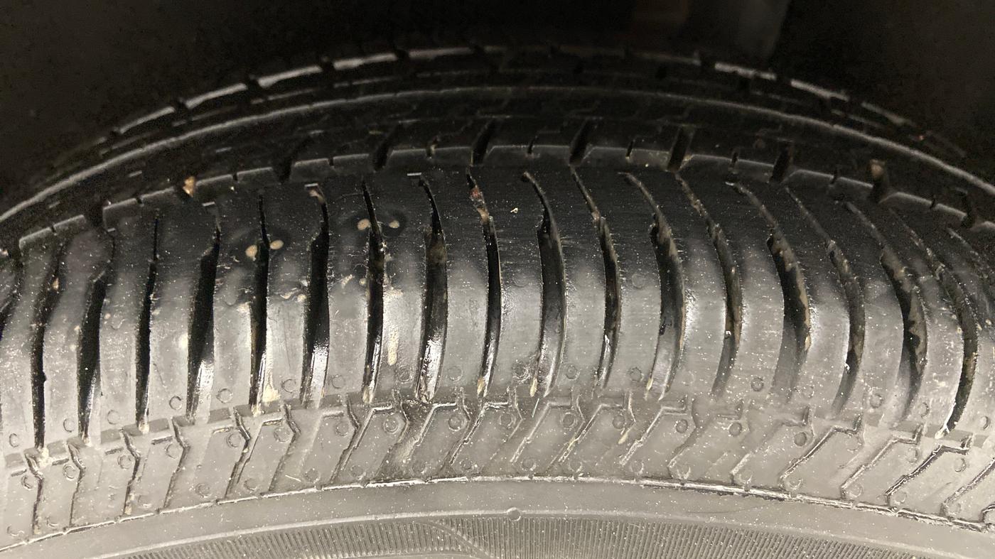 2019 Ford Ecosport 1.5 TREND TI VCT, CNG, Manual, 20,728 km, Left Rear Tyre Tread