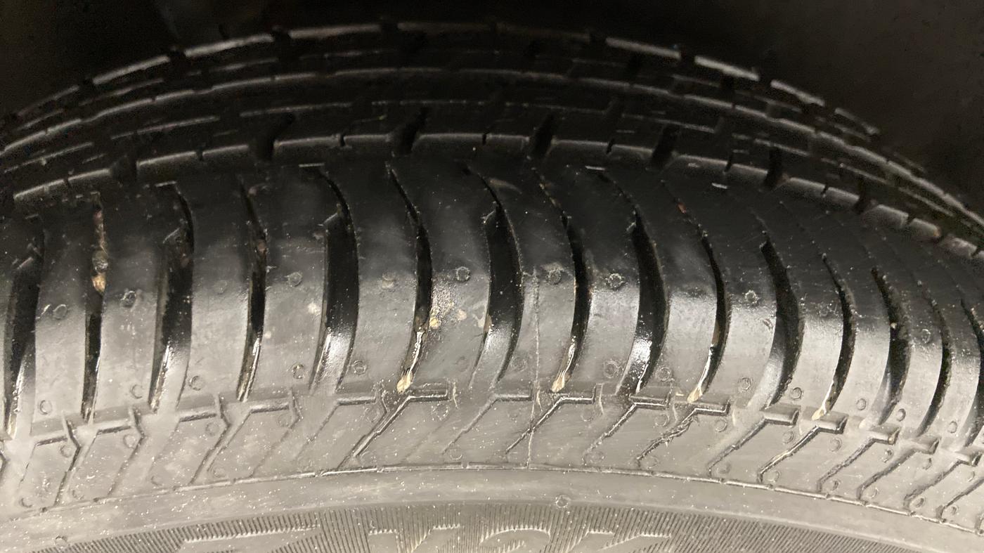 2019 Ford Ecosport 1.5 TREND TI VCT, CNG, Manual, 20,728 km, Right Front Tyre Tread