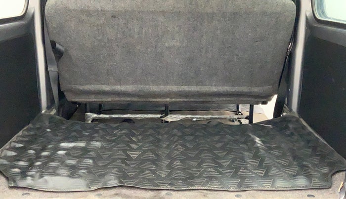 2018 Maruti Eeco 5 STR WITH AC PLUSHTR, Petrol, Manual, 31,845 km, Boot Inside View
