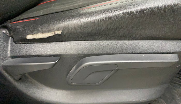 2016 Mahindra Kuv100 K8 D 6 STR, Diesel, Manual, 75,661 km, Driver Side Adjustment Panel
