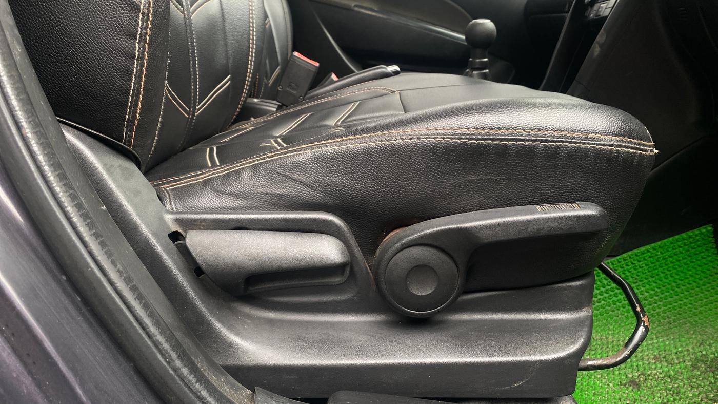 2014 Maruti Swift ZXI, Petrol, Manual, 75,340 km, Driver Side Adjustment Panel