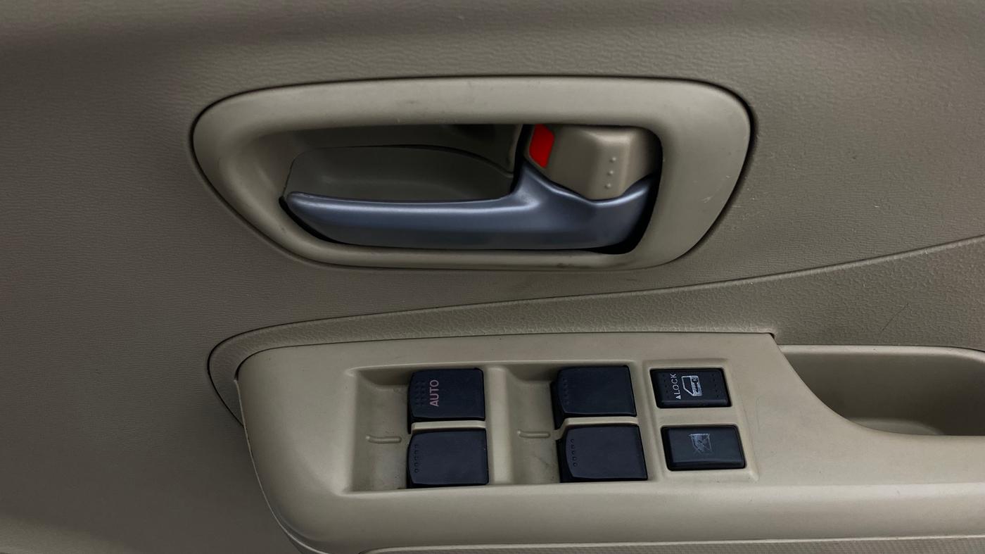 2013 Maruti A Star VXI (ABS) AT, Petrol, Automatic, 79,346 km, Driver Side Door Panels Control