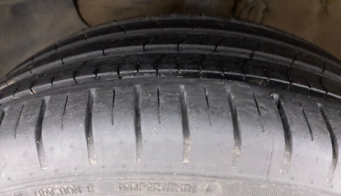 2016 Hyundai Elite i20 ASTA 1.2, Petrol, Manual, 85,748 km, Left Front Tyre Tread