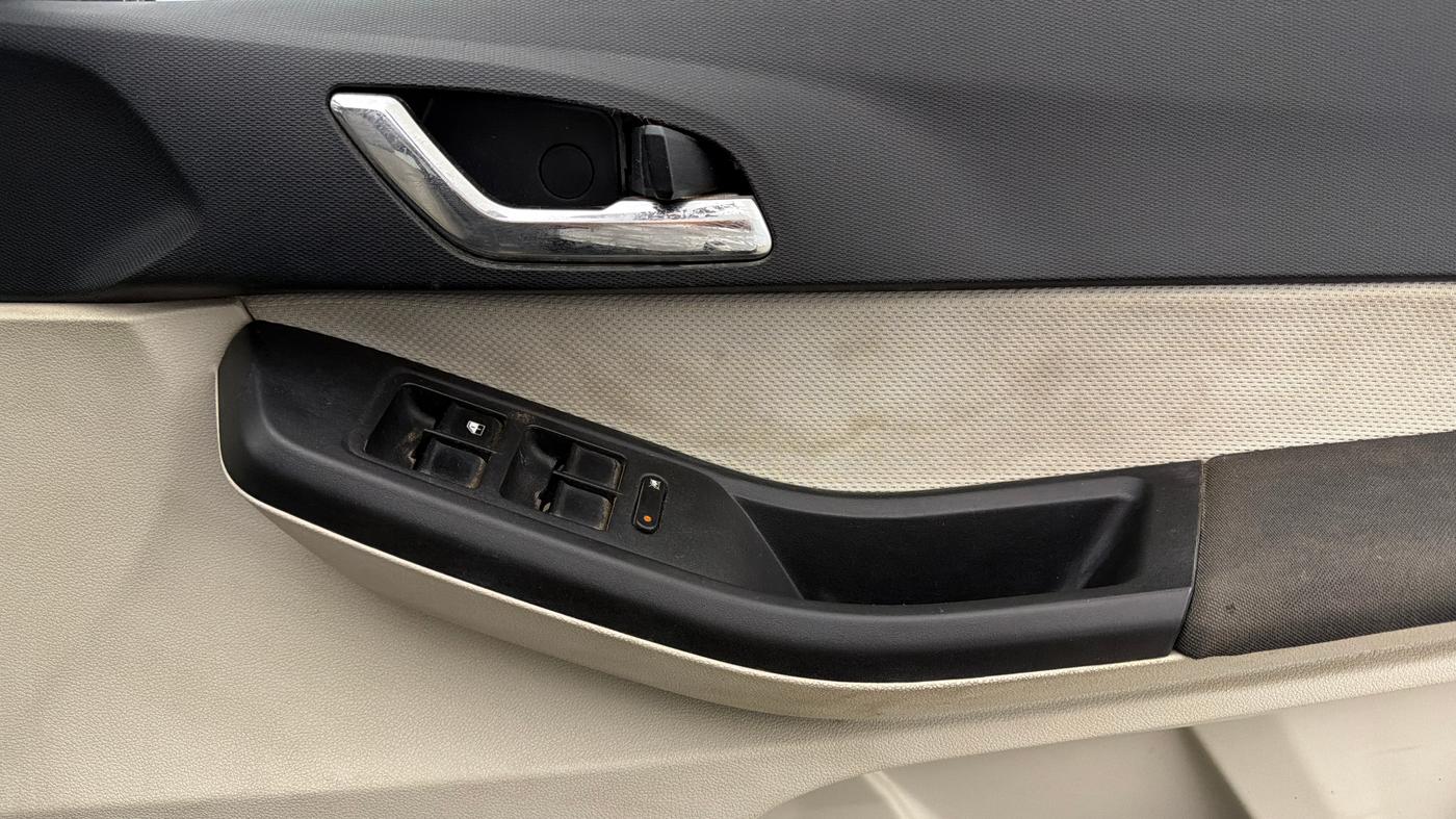 2024 Tata TIGOR XZA Plus iCNG , CNG, Automatic, 10,112 km, Driver Side Door Panels Control