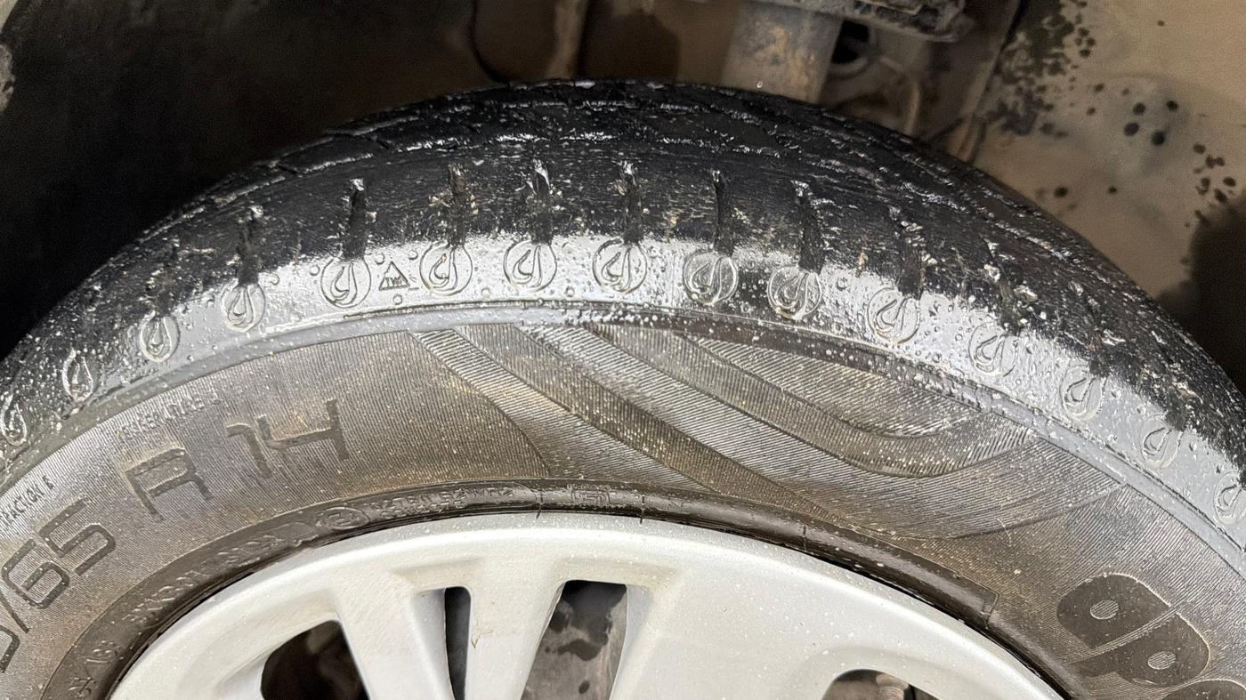 2024 Tata TIGOR XZA Plus iCNG , CNG, Automatic, 10,112 km, Right Front Tyre Tread