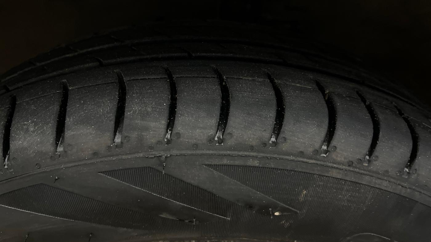 2017 Maruti Celerio ZXI AMT, Petrol, Automatic, 36,721 km, Left Front Tyre Tread