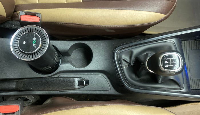 2021 Hyundai NEW I20 ASTA (O) 1.2 MT, Petrol, Manual, 87,249 km, Gear Lever