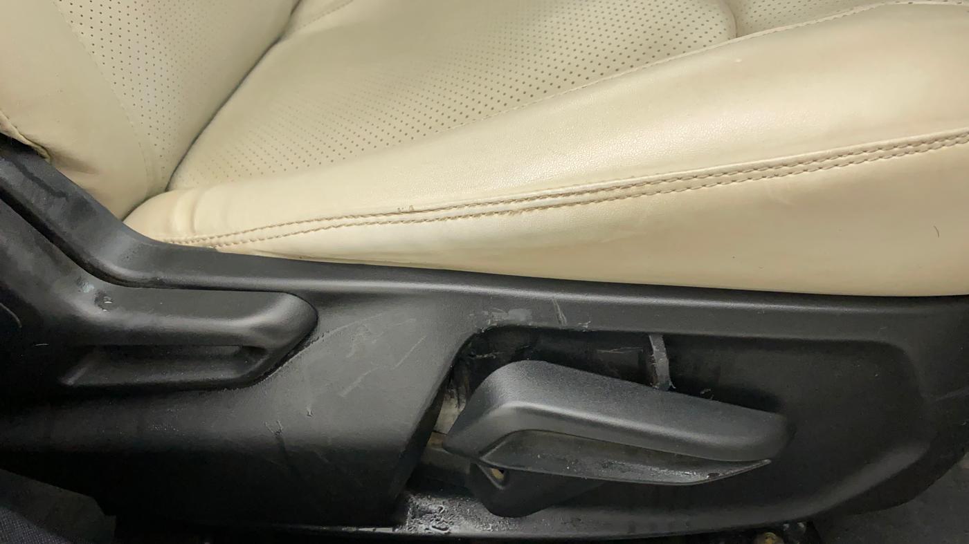 2020 Tata NEXON XZA PLUS SUNROOF PETROL, Petrol, Automatic, 62,116 km, Driver Side Adjustment Panel