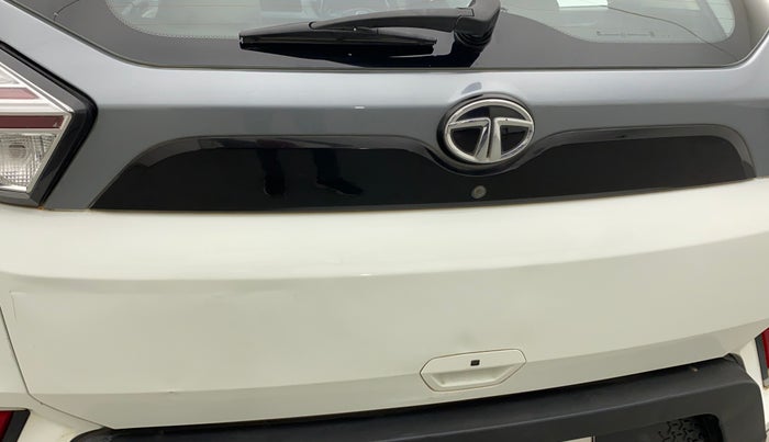 2020 Tata NEXON XZA PLUS SUNROOF PETROL, Petrol, Automatic, 62,116 km, Dicky (Boot door) - Slightly dented