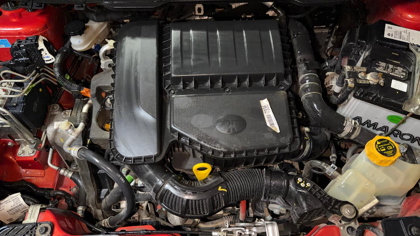 2024 Tata Curvv Accomplished Plus A 1.5 Diesel 6MT, Diesel, Manual, 2,878 km, Engine View