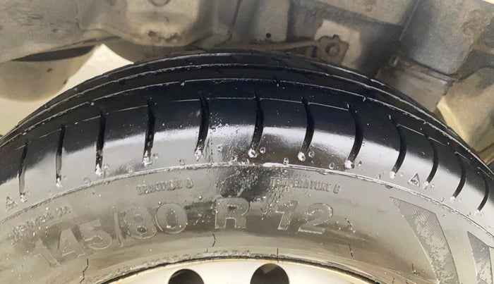 2014 Hyundai Eon ERA +, Petrol, Manual, 97,806 km, Left Rear Tyre Tread