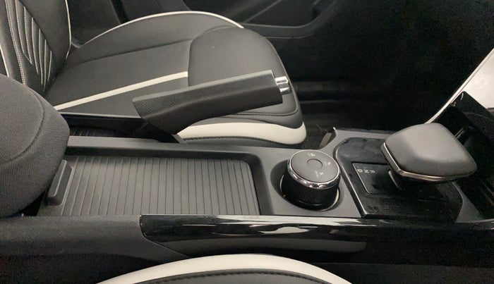 2025 Tata NEXON CREATIVE  AMT 1.2 PETROL, Petrol, Automatic, 3,757 km, Gear Lever