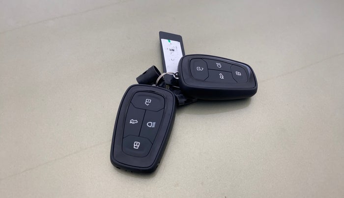 2025 Tata NEXON CREATIVE  AMT 1.2 PETROL, Petrol, Automatic, 3,757 km, Key Close Up