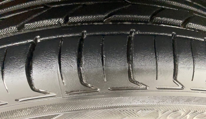 2019 Maruti IGNIS ZETA 1.2 AMT, Petrol, Automatic, 56,690 km, Right Front Tyre Tread