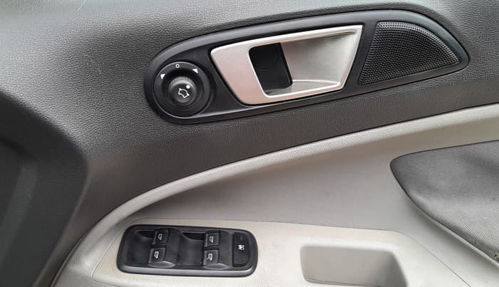 2017 Ford Ecosport TITANIUM 1.5L DIESEL, Diesel, Manual, 1,05,639 km, Driver Side Door Panels Control