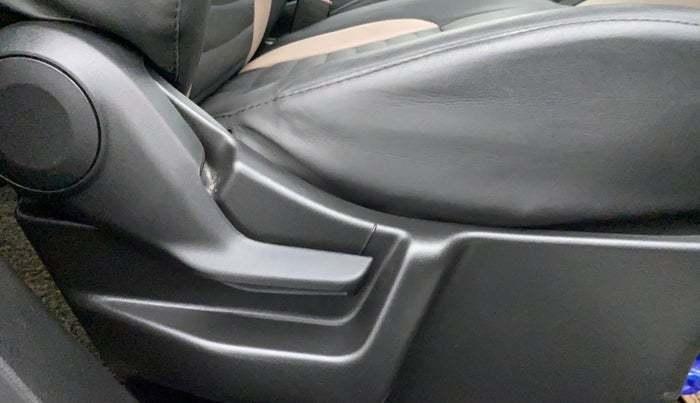 2021 Maruti New Wagon-R 1.0 Lxi (o) cng, CNG, Manual, 19,027 km, Driver Side Adjustment Panel