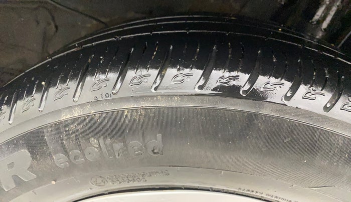 2023 KIA SONET HTK PLUS 1.5 IMT, Diesel, Manual, 38,169 km, Left Rear Tyre Tread