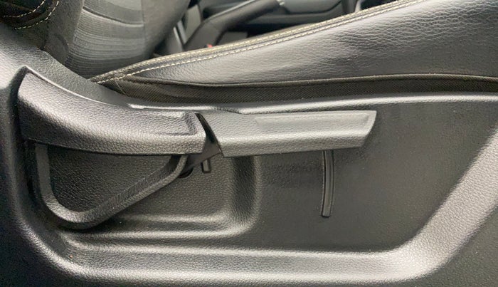 2023 KIA SONET HTK PLUS 1.5 IMT, Diesel, Manual, 38,169 km, Driver Side Adjustment Panel