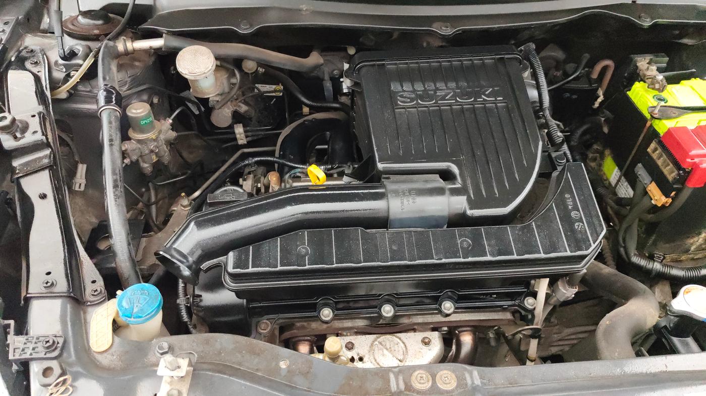 2015 Maruti Swift VXI, Petrol, Manual, 55,143 km, Engine View - Right