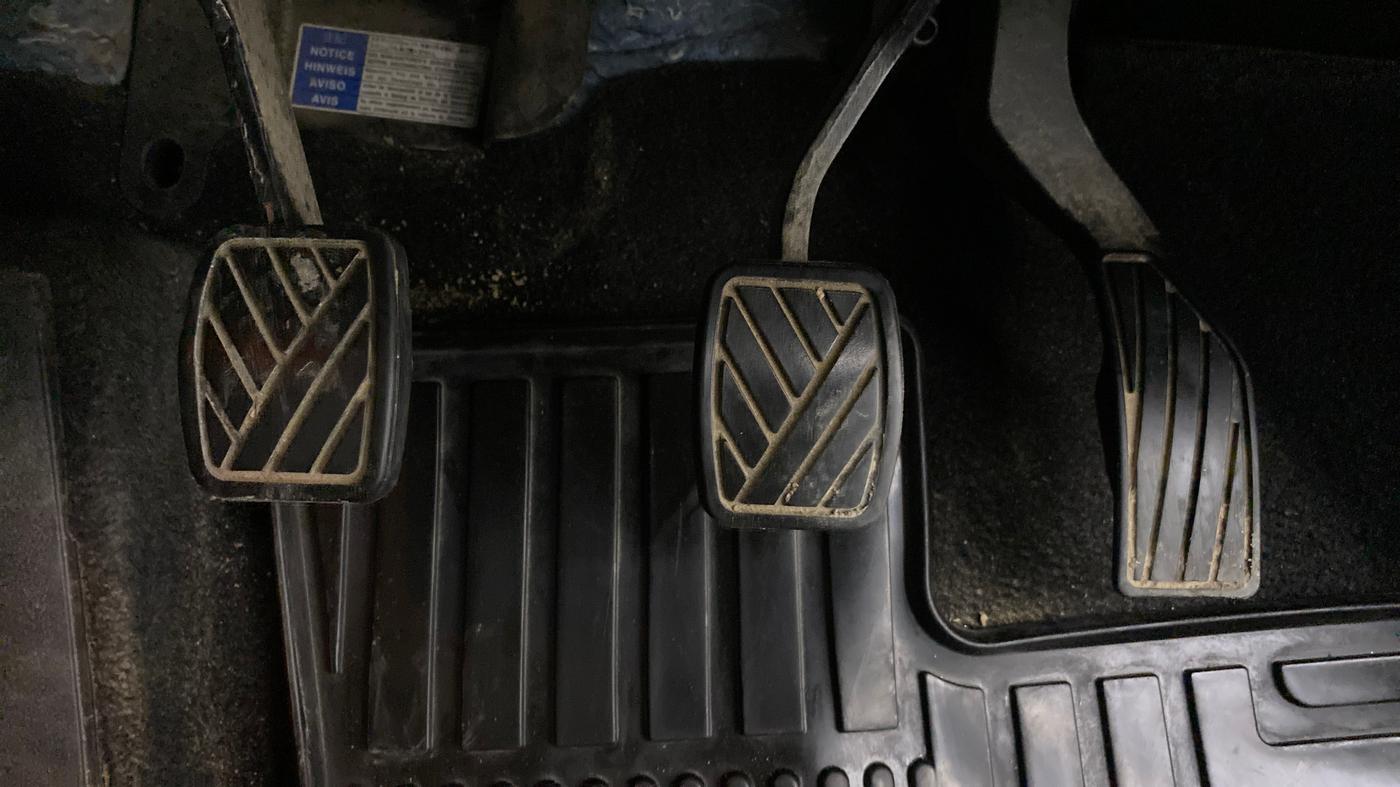 2018 Maruti Vitara Brezza ZDI, Diesel, Manual, 32,937 km, Pedals