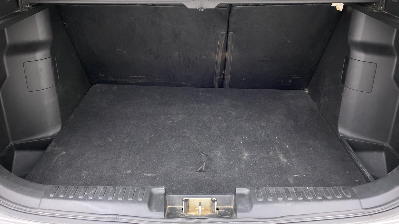2018 Maruti Vitara Brezza ZDI, Diesel, Manual, 32,937 km, Boot Inside