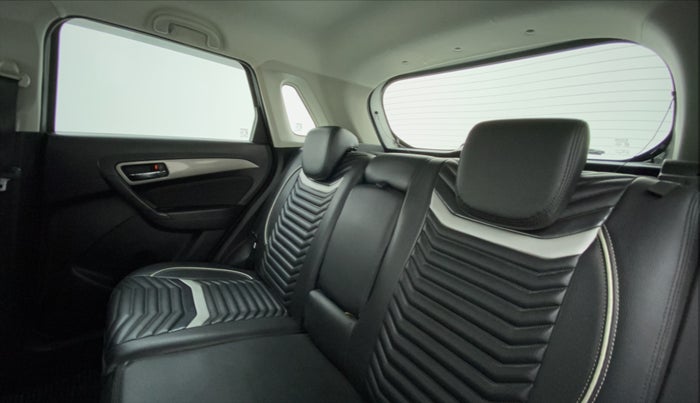 2018 Maruti Vitara Brezza ZDI, Diesel, Manual, 32,937 km, Right Side Rear Door Cabin