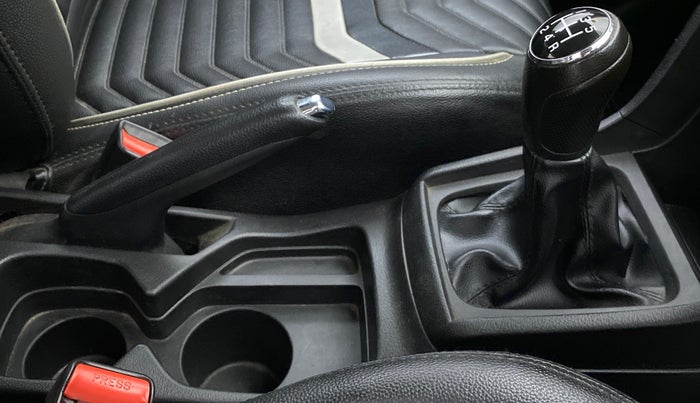 2018 Maruti Vitara Brezza ZDI, Diesel, Manual, 32,937 km, Gear Lever