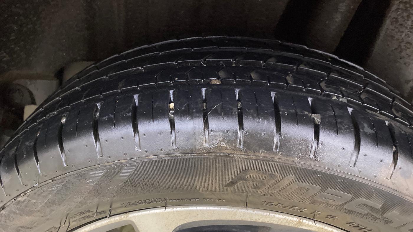 2024 Toyota Glanza V AMT, Petrol, Automatic, 7,168 km, Left Rear Tyre Tread