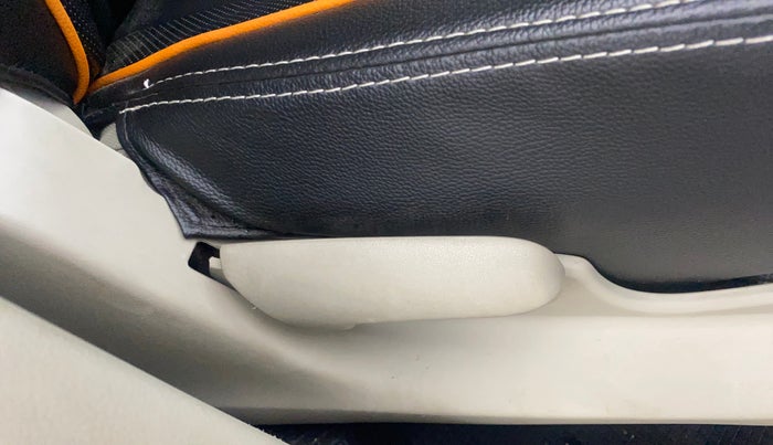 2020 Maruti Celerio VXI (O), Petrol, Manual, 18,949 km, Driver Side Adjustment Panel