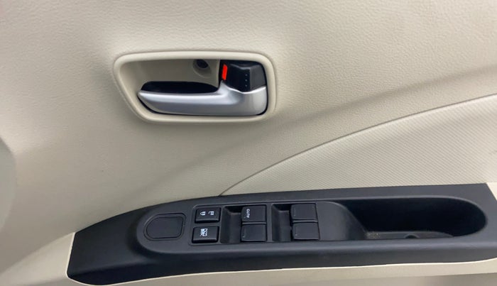 2020 Maruti Celerio VXI (O), Petrol, Manual, 18,949 km, Driver Side Door Panels Control