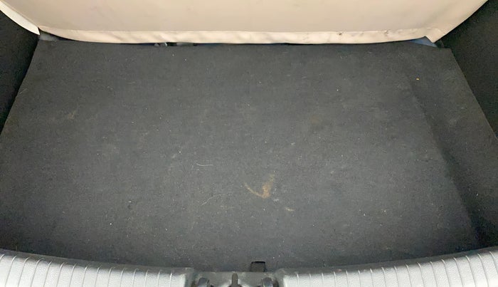 2017 Hyundai Grand i10 SPORTZ (O) AT 1.2 KAPPA VTVT, Petrol, Automatic, 54,807 km, Boot Inside