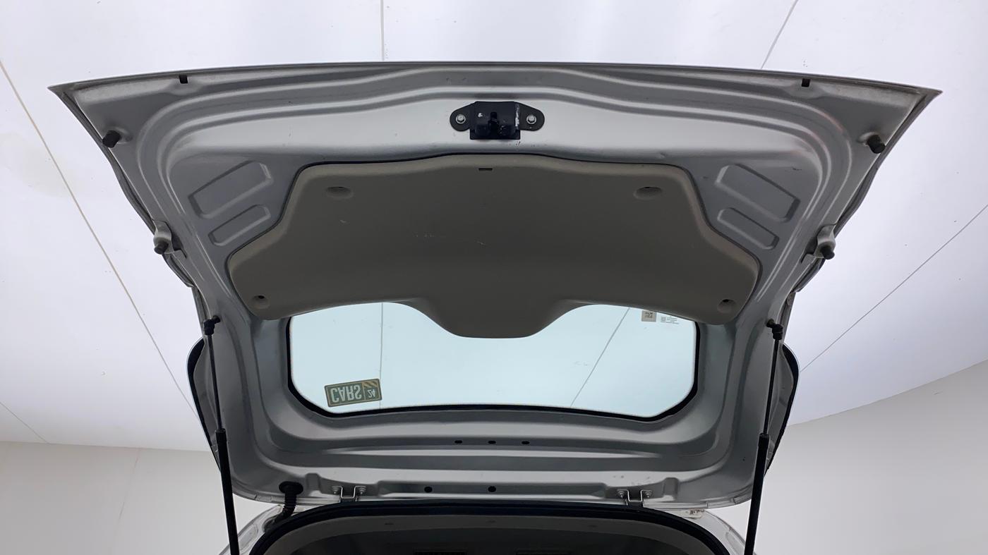 2021 Renault TRIBER RXL MT, Petrol, Manual, 24,205 km, Boot Door Open