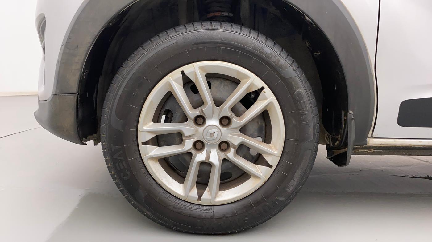 2021 Renault TRIBER RXL MT, Petrol, Manual, 24,205 km, Left Front Wheel