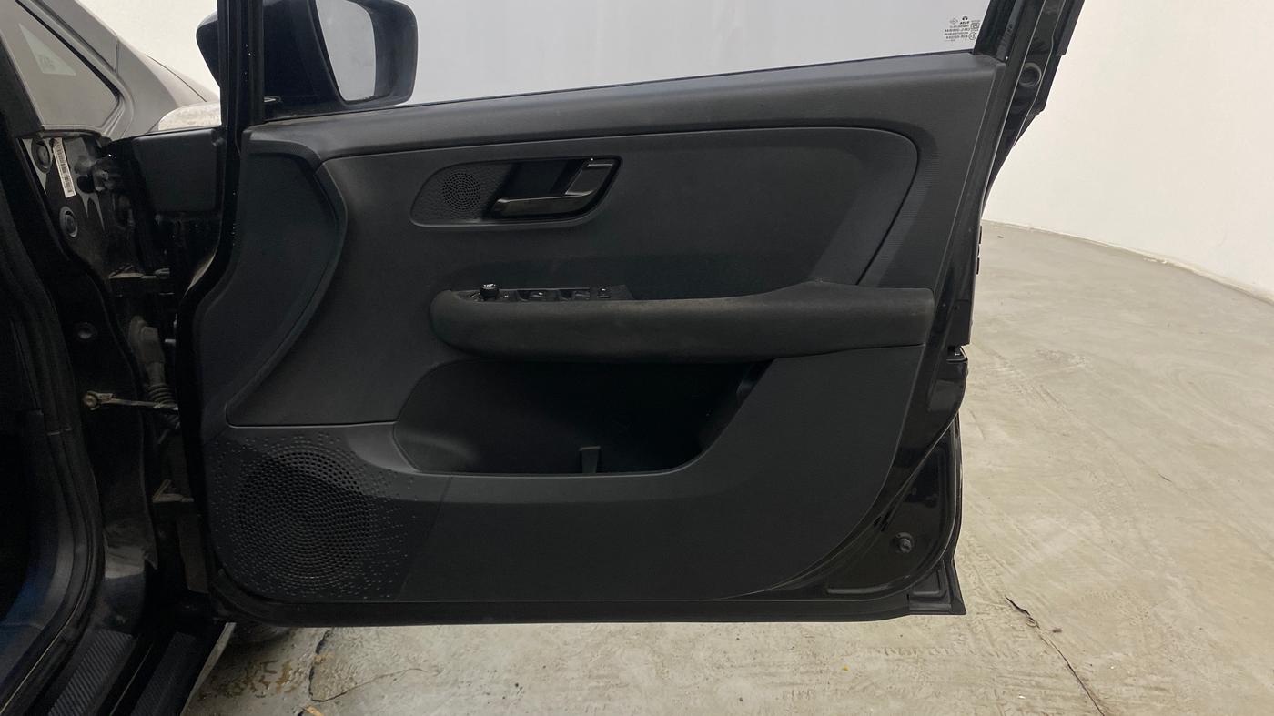 2023 Tata ALTROZ  XZA Plus Sunroof Dark Edition, Petrol, Automatic, 44,542 km, Driver Side Door Panels Control