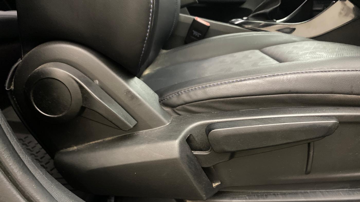 2023 Tata ALTROZ  XZA Plus Sunroof Dark Edition, Petrol, Automatic, 44,542 km, Driver Side Adjustment Panel