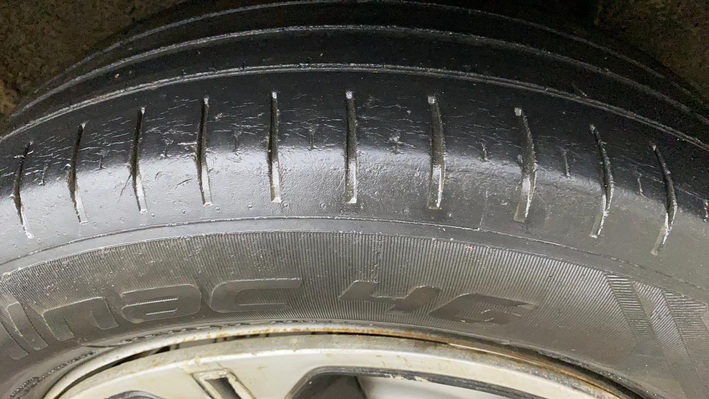 2023 Nissan MAGNITE XE, Petrol, Manual, 29,072 km, Left Rear Tyre Tread