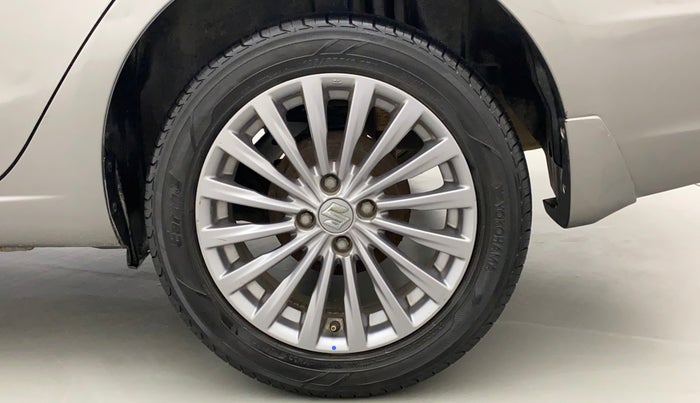 2017 Maruti Ciaz ALPHA 1.4 PETROL, Petrol, Manual, 1,04,234 km, Left Rear Wheel
