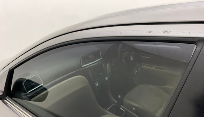 2017 Maruti Ciaz ALPHA 1.4 PETROL, Petrol, Manual, 1,04,234 km, Front passenger door - Door visor damaged