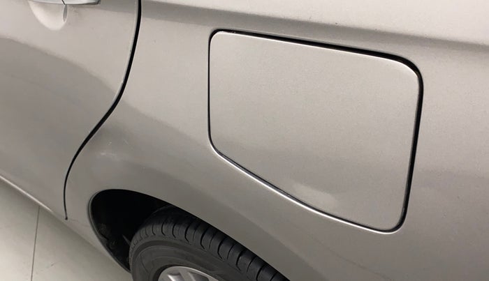 2017 Maruti Ciaz ALPHA 1.4 PETROL, Petrol, Manual, 1,04,234 km, Left quarter panel - Slightly dented