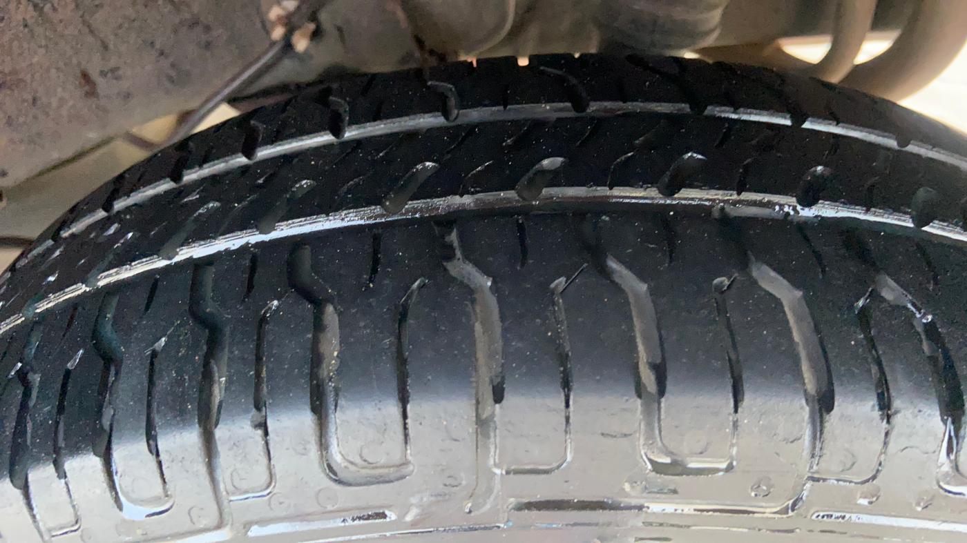 2018 Datsun Go T, Petrol, Manual, 86,045 km, Left Rear Tyre Tread