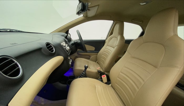 2015 Honda Brio VX MT, Petrol, Manual, 79,825 km, Right Side Front Door Cabin