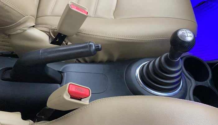 2015 Honda Brio VX MT, Petrol, Manual, 79,825 km, Gear Lever