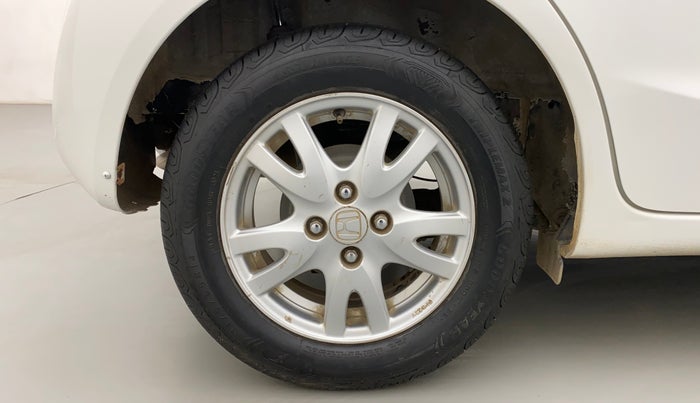 2015 Honda Brio VX MT, Petrol, Manual, 79,825 km, Right Rear Wheel