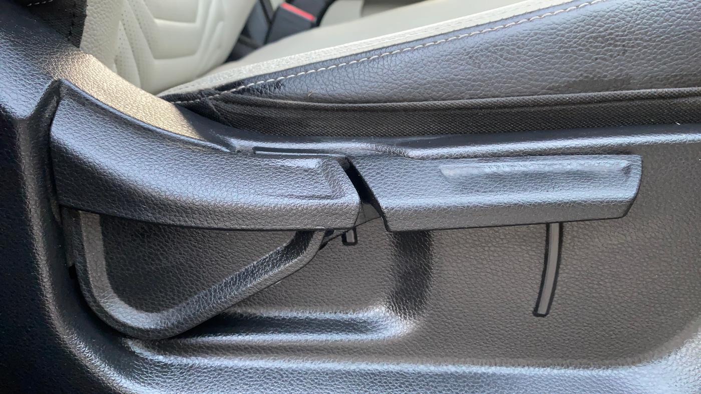 2021 KIA SONET HTX PLUS 1.0 IMT, Petrol, Manual, 29,608 km, Driver Side Adjustment Panel