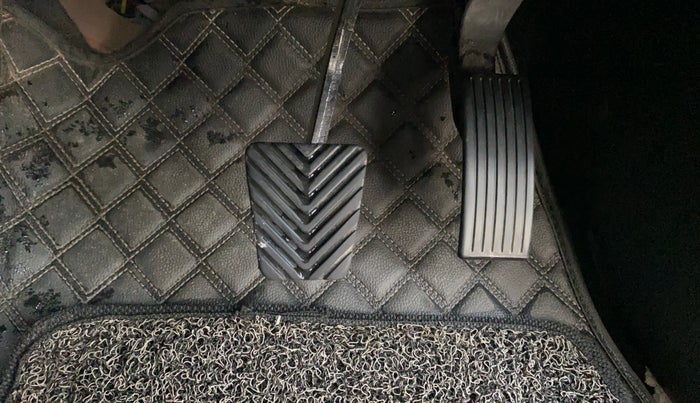 2021 KIA SONET HTX PLUS 1.0 IMT, Petrol, Manual, 29,577 km, Pedals